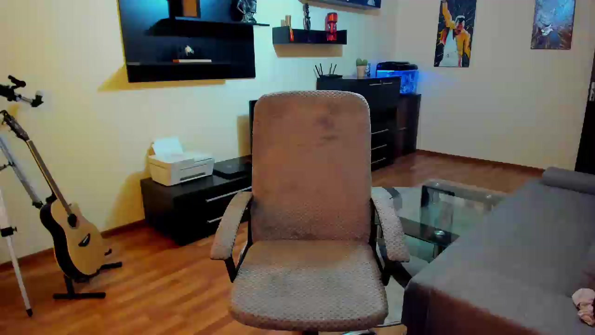 Gallery image thumbnail from ChicaLoca__'s myfreecams stream on, 05/27/2026, 07:48 image 1 of 20