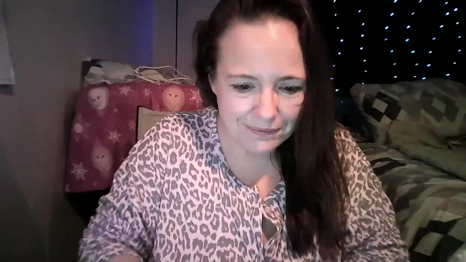 Gallery image thumbnail from Chickens46's myfreecams stream on, 01/01/2024, 12:33 image 18 of 20