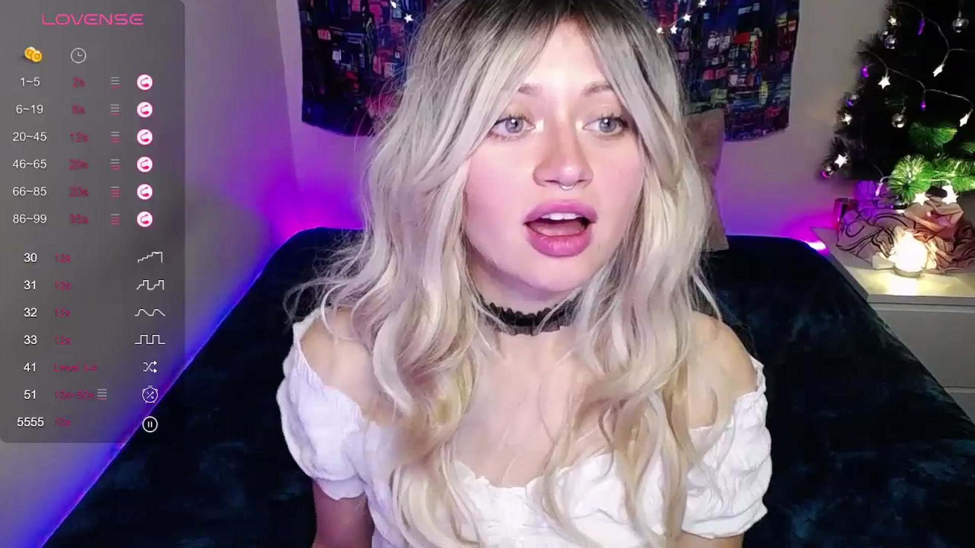 Gallery image thumbnail from Chilly_Lily's myfreecams stream on, 12/22/2023, 23:26 image 17 of 20