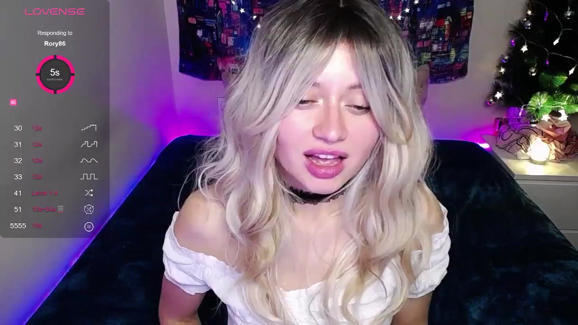 Gallery image thumbnail from Chilly_Lily's myfreecams stream on, 12/22/2023, 23:26 image 18 of 20