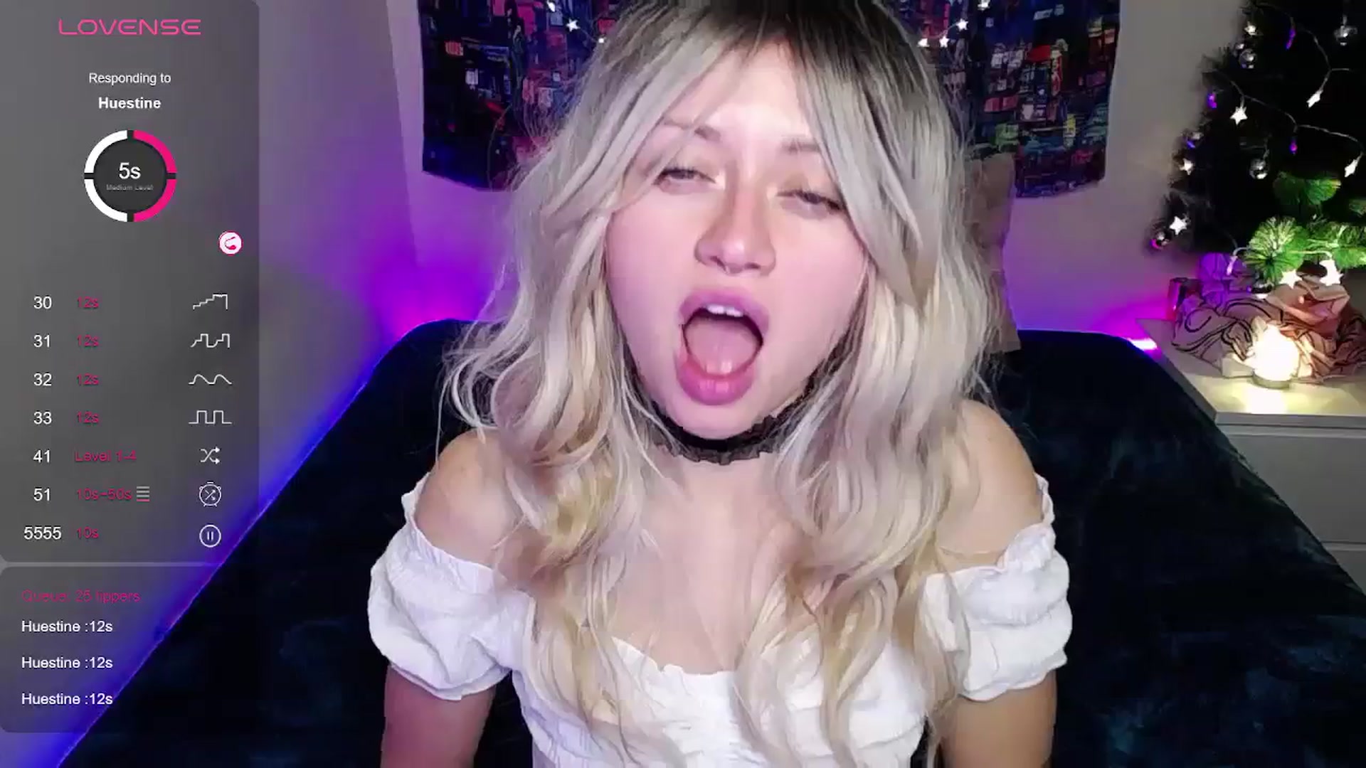 Gallery image thumbnail from Chilly_Lily's myfreecams stream on, 12/23/2023, 04:23 image 6 of 20
