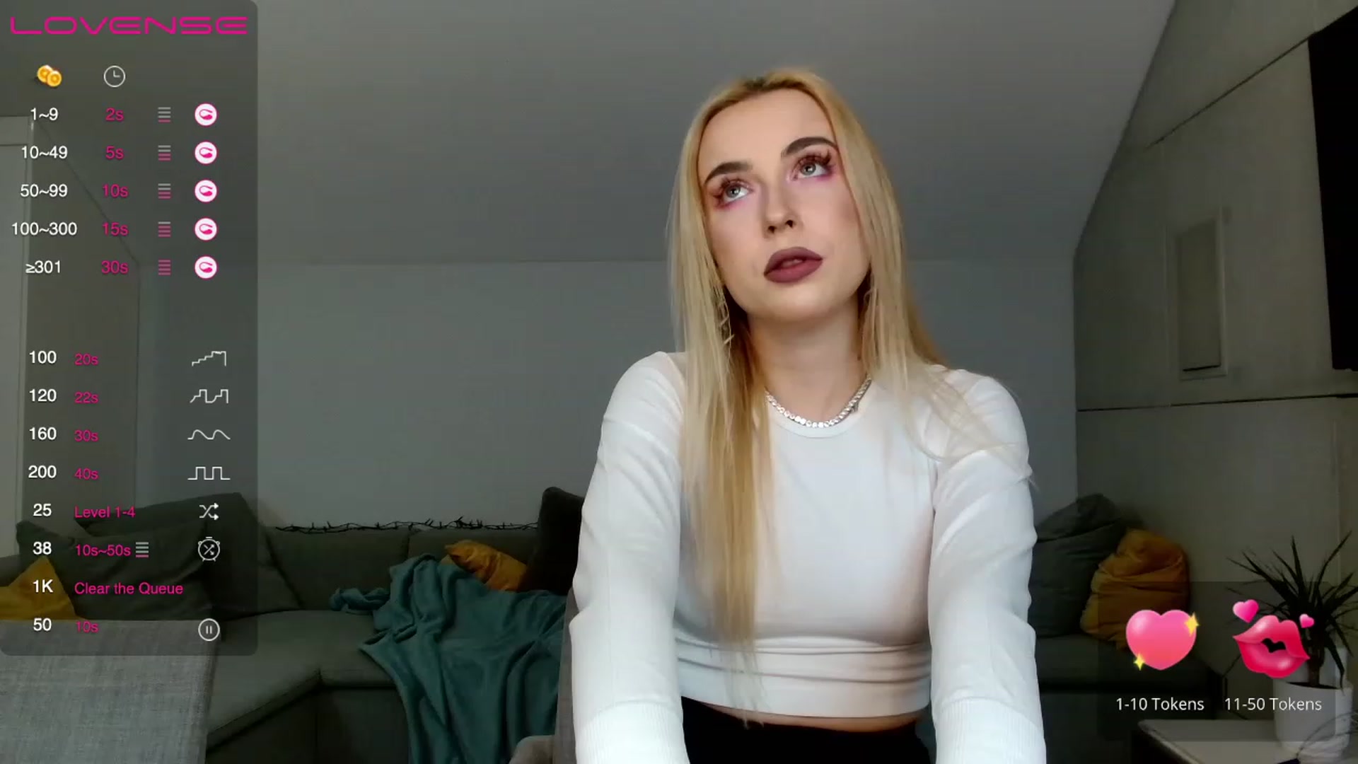 Gallery image thumbnail from ChloeAngel's myfreecams stream on, 12/31/2022, 20:29 image 16 of 20
