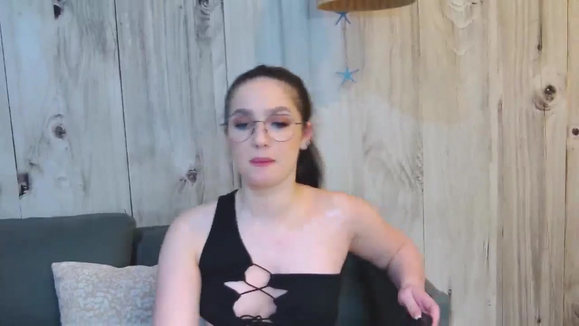 Gallery image thumbnail from ChloeBaby's myfreecams stream on, 05/03/2024, 22:05 image 6 of 20
