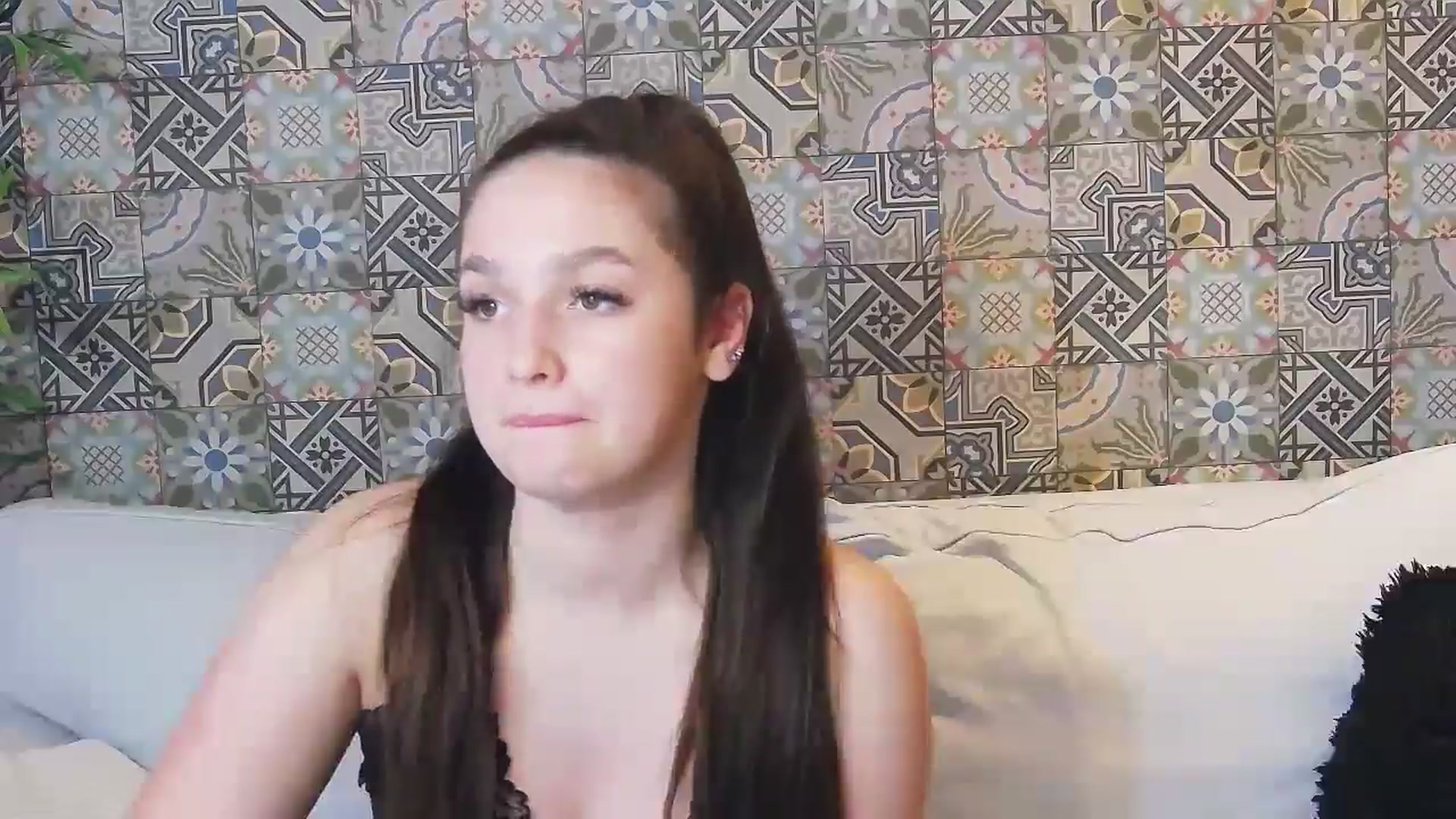 Gallery image thumbnail from ChloeBaby's myfreecams stream on, 05/20/2024, 18:06 image 20 of 20