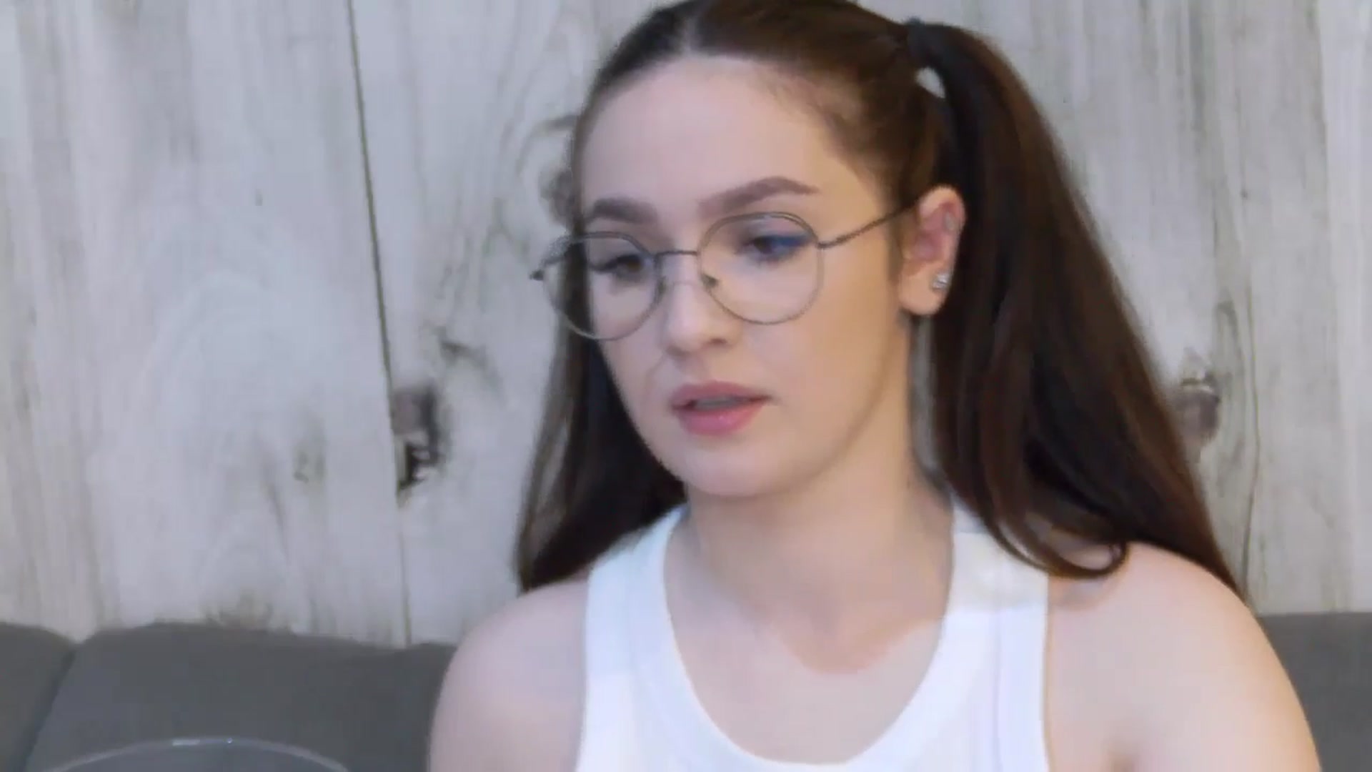 Gallery image thumbnail from ChloeBaby's myfreecams stream on, 05/25/2024, 21:54 image 8 of 20
