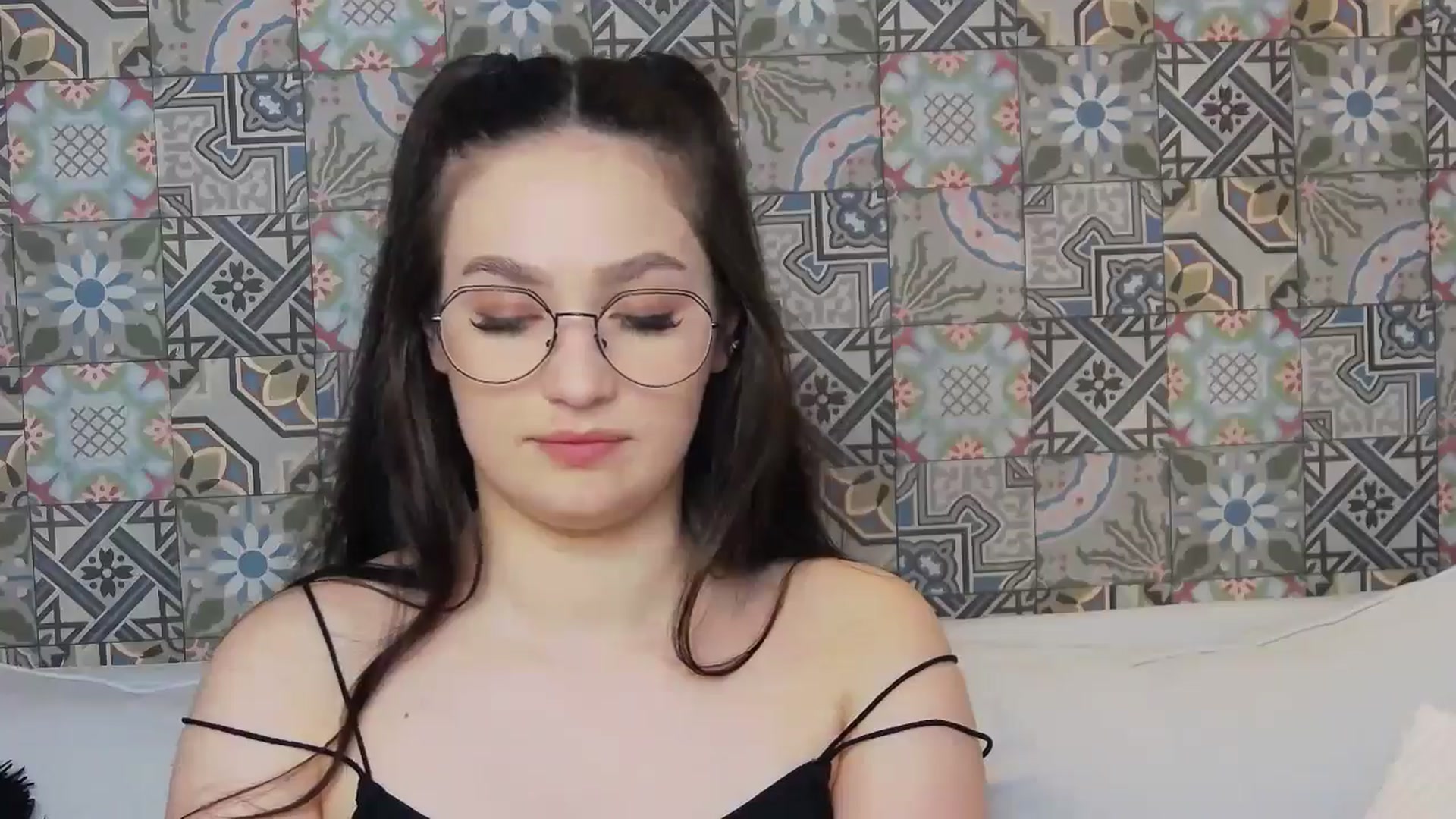 Gallery image thumbnail from ChloeBaby's myfreecams stream on, 05/28/2024, 18:43 image 2 of 20