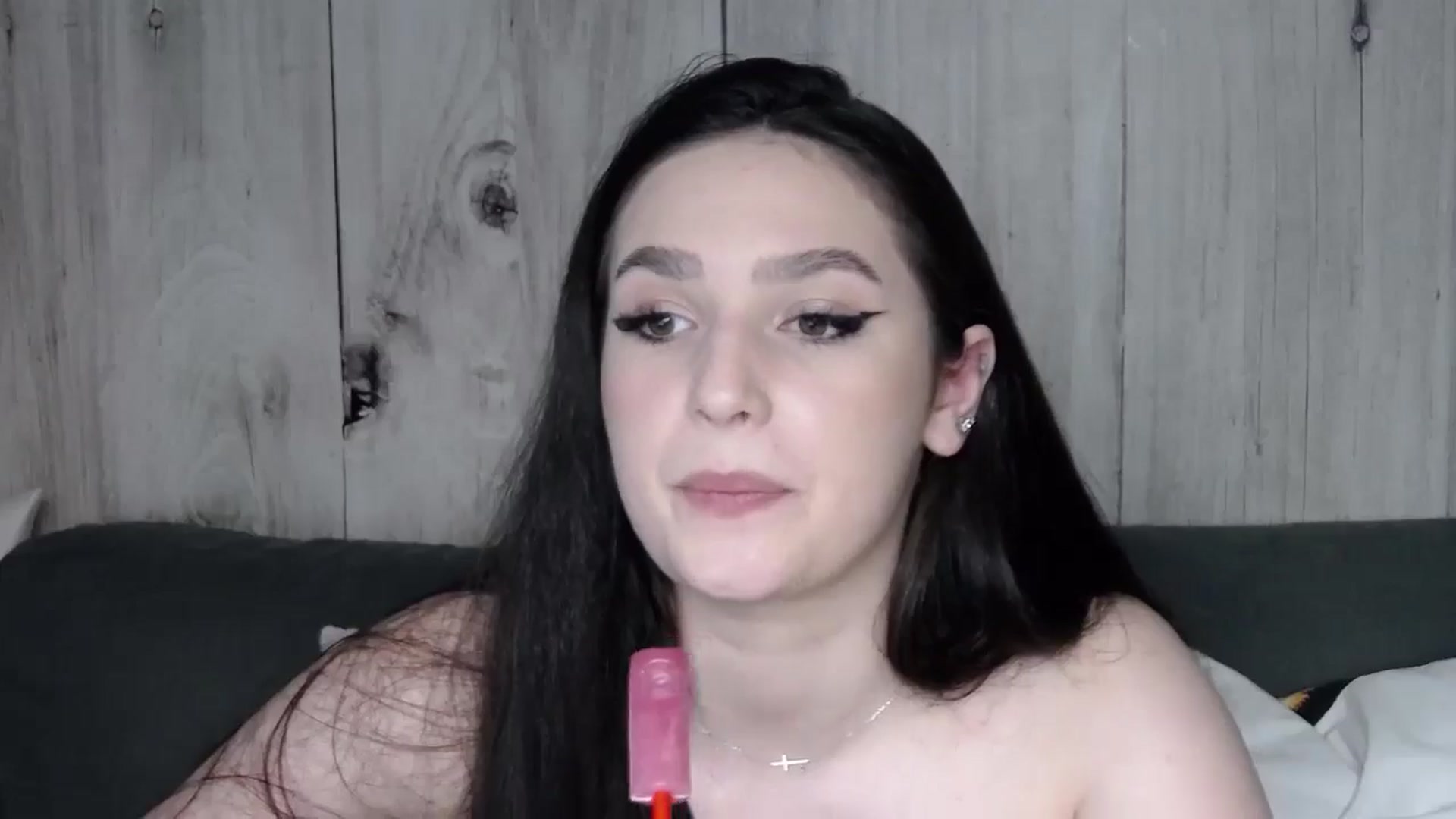 Gallery image thumbnail from ChloeBaby's myfreecams stream on, 06/01/2024, 18:49 image 7 of 20