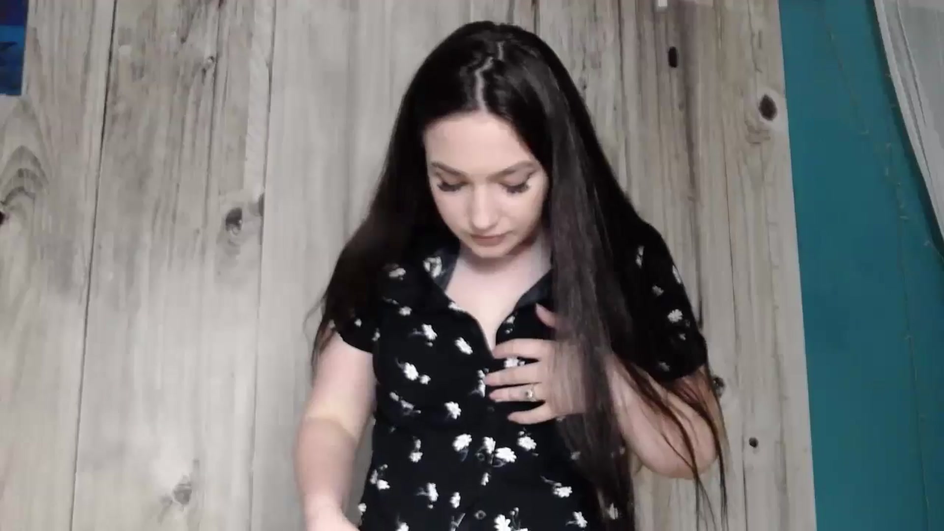 Gallery image thumbnail from ChloeBaby's myfreecams stream on, 06/01/2024, 21:37 image 20 of 20