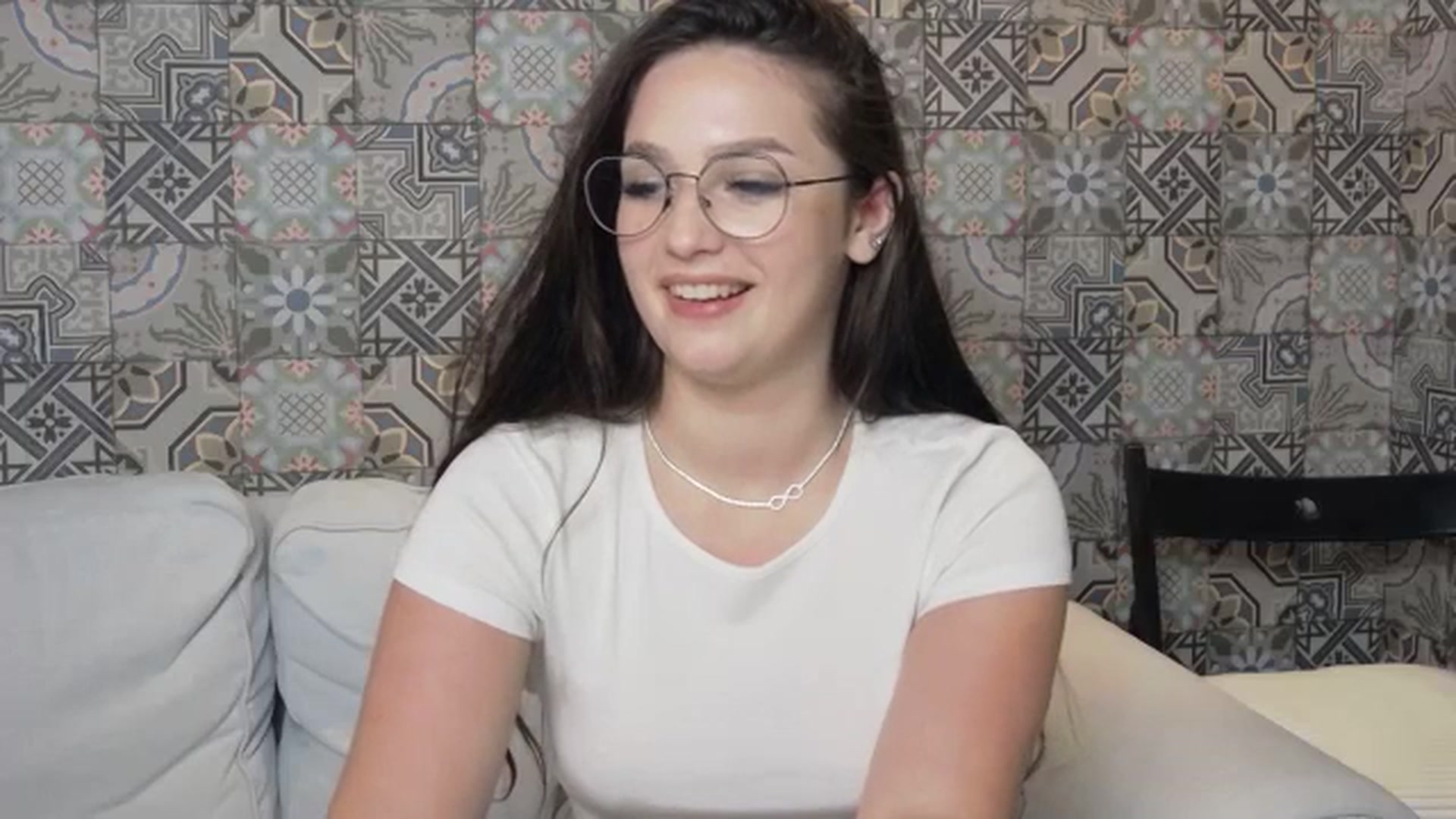 Gallery image thumbnail from ChloeBaby's myfreecams stream on, 06/28/2024, 22:34 image 14 of 20