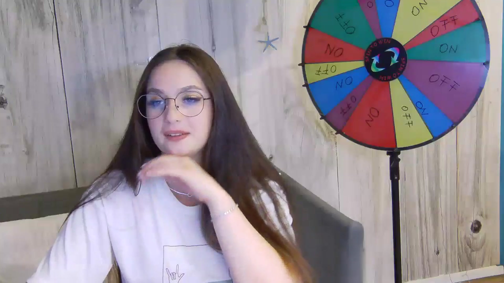Gallery image thumbnail from ChloeBaby's myfreecams stream on, 07/01/2024, 03:29 image 20 of 20