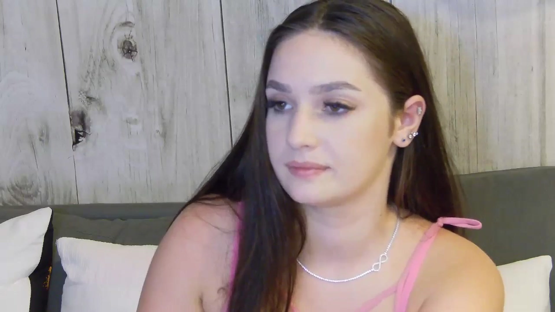 Gallery image thumbnail from ChloeBaby's myfreecams stream on, 07/03/2024, 24:50 image 18 of 20