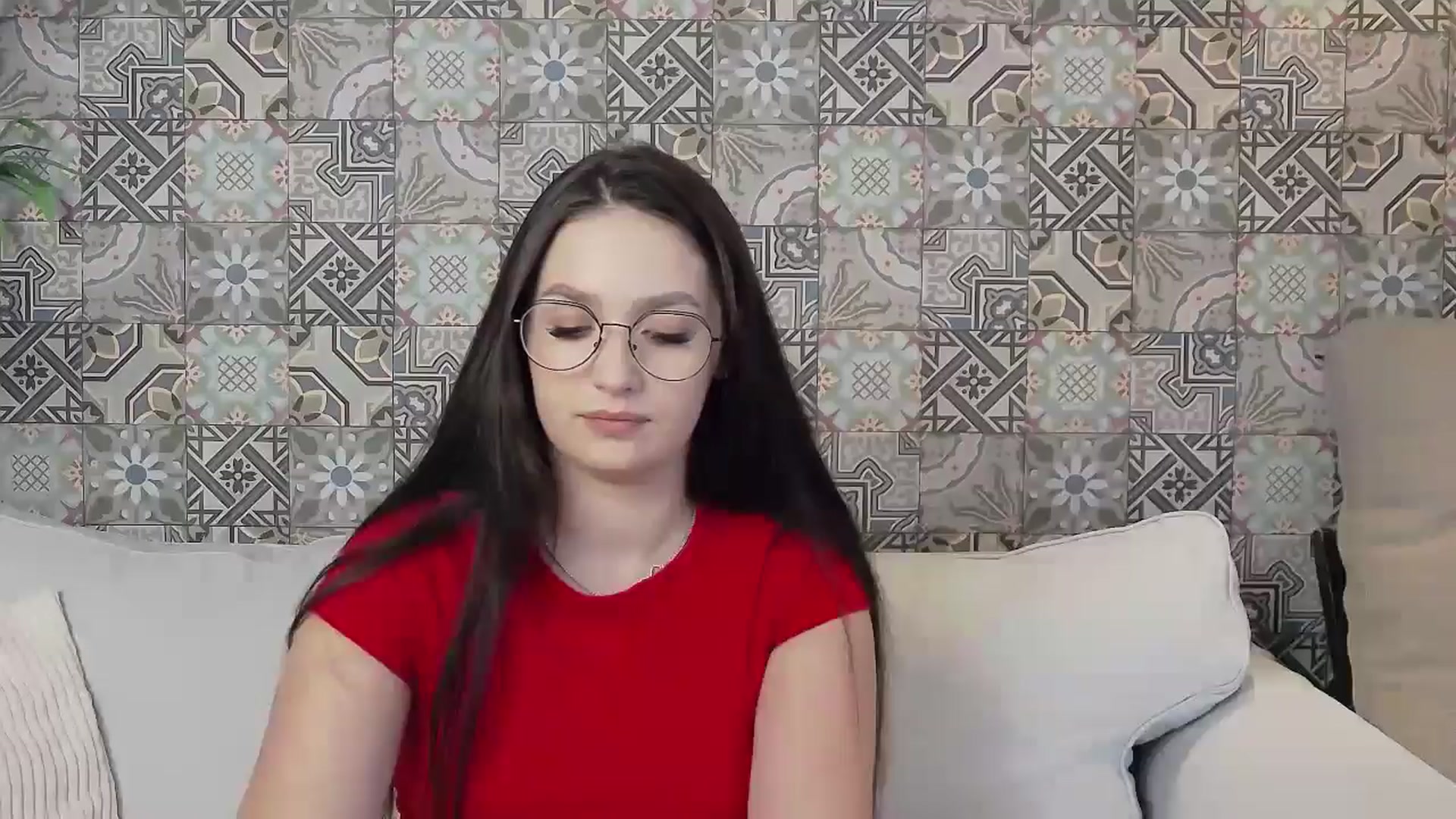 Gallery image thumbnail from ChloeBaby's myfreecams stream on, 08/06/2024, 14:51 image 1 of 20