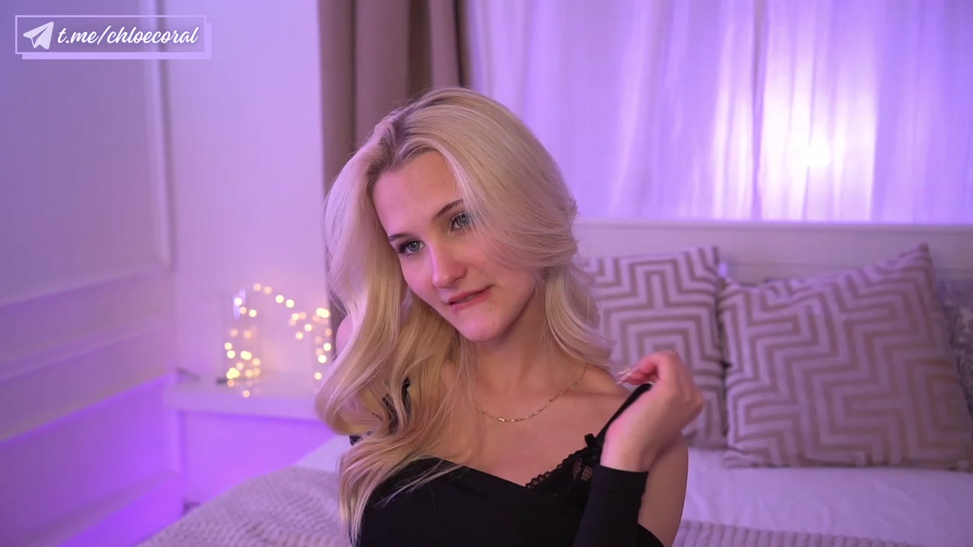 Gallery image thumbnail from ChloeCoral's myfreecams stream on, 03/10/2024, 13:17 image 7 of 20
