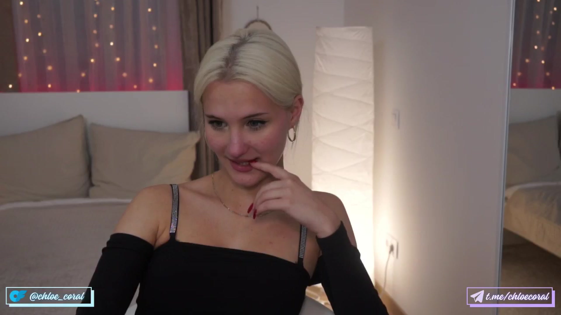 Gallery image thumbnail from ChloeCoral's myfreecams stream on, 05/16/2024, 13:22 image 5 of 20