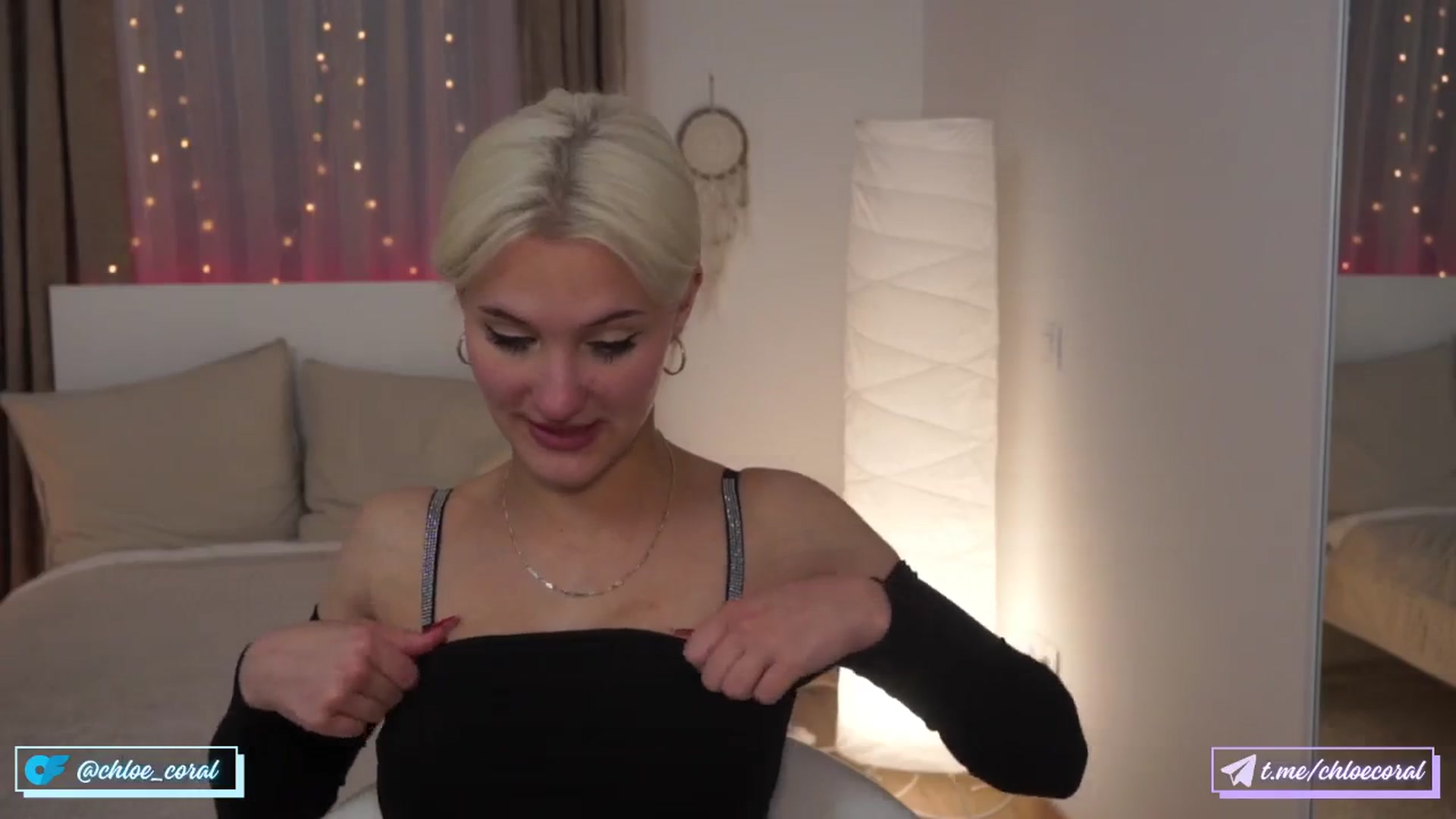 Gallery image thumbnail from ChloeCoral's myfreecams stream on, 05/16/2024, 13:22 image 10 of 20