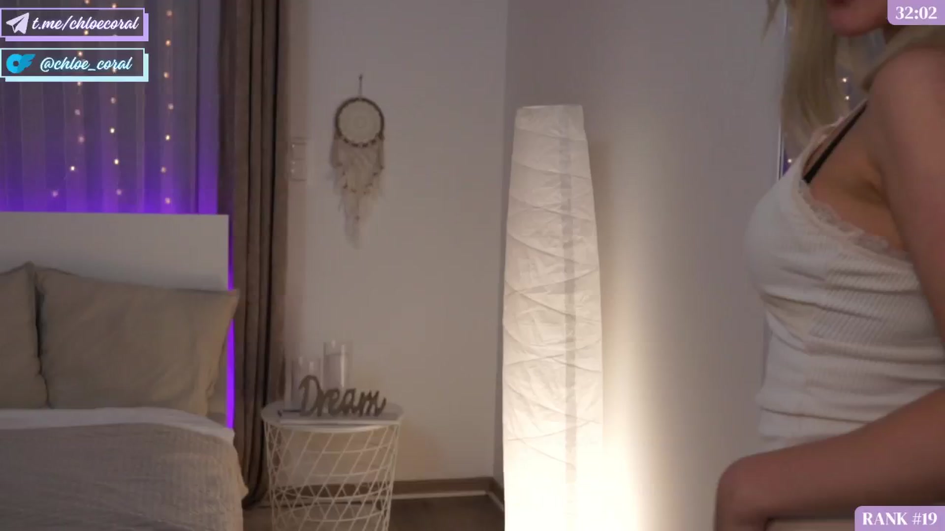 Gallery image thumbnail from ChloeCoral's myfreecams stream on, 06/13/2024, 16:34 image 19 of 20