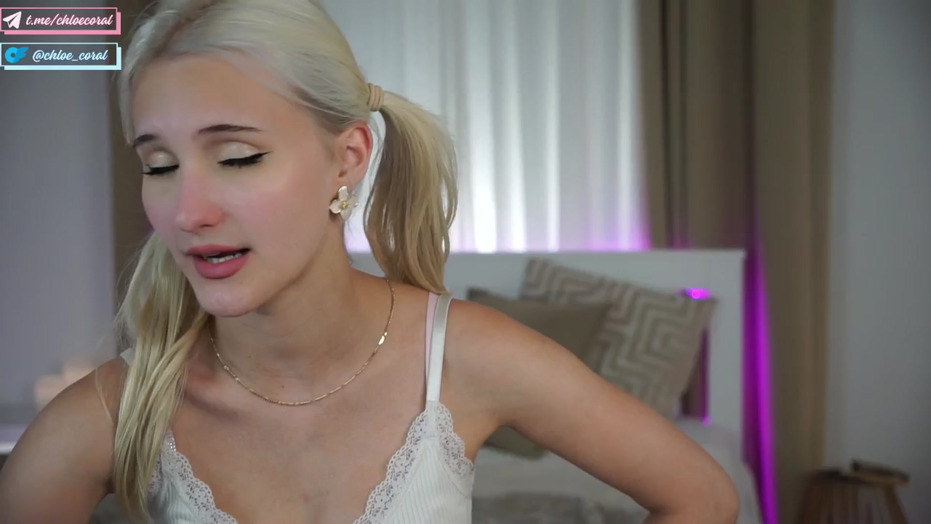 Gallery image thumbnail from ChloeCoral's myfreecams stream on, 07/25/2024, 21:29 image 1 of 20