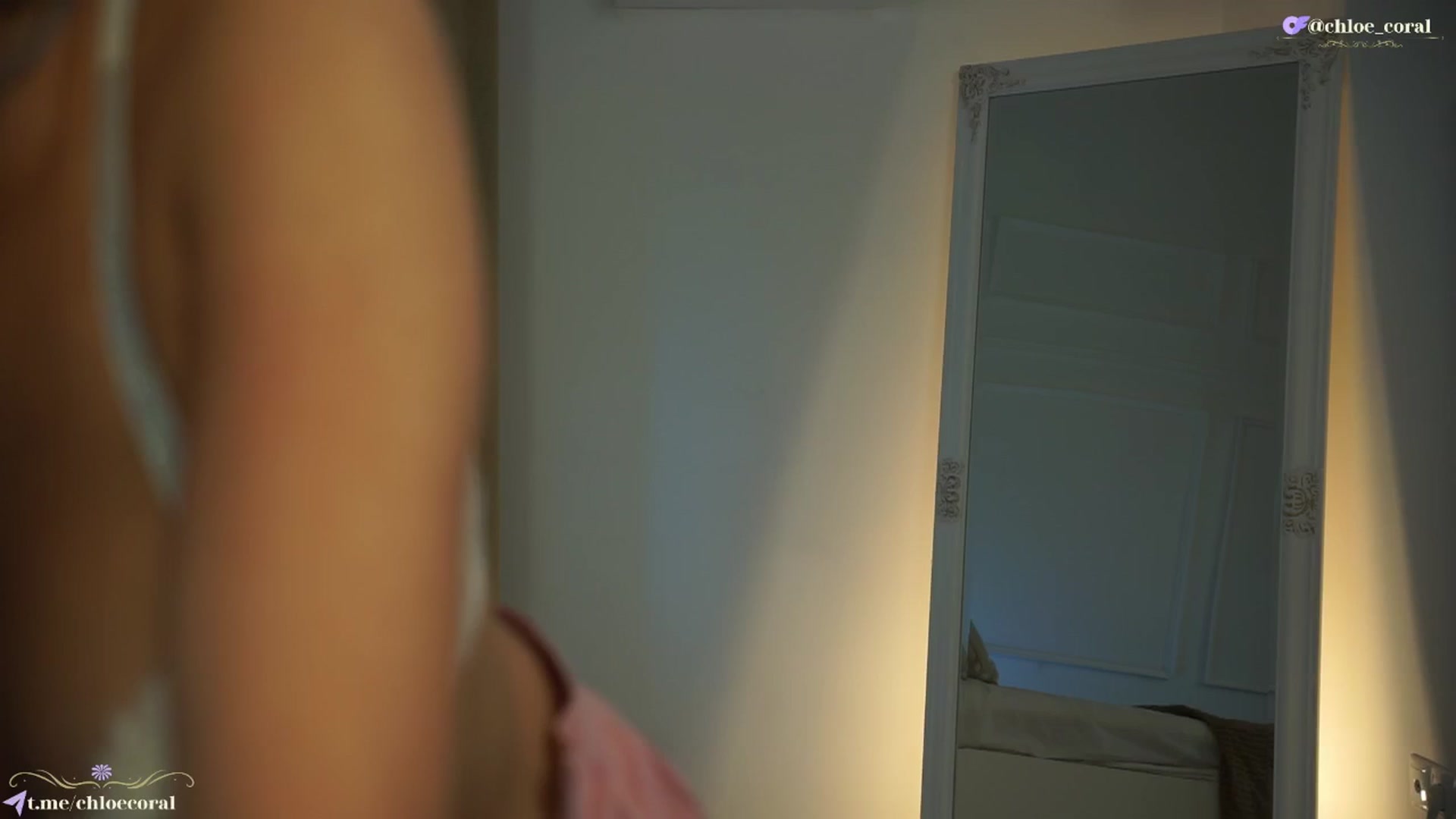 Gallery image thumbnail from ChloeCoral's myfreecams stream on, 09/04/2024, 18:08 image 13 of 20