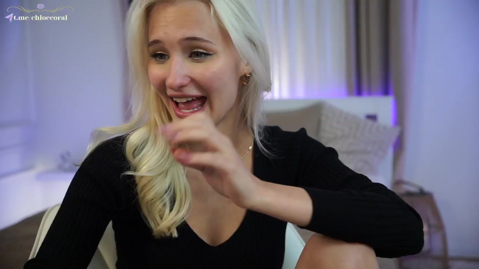 Gallery image thumbnail from ChloeCoral's myfreecams stream on, 10/05/2024, 21:55 image 8 of 20