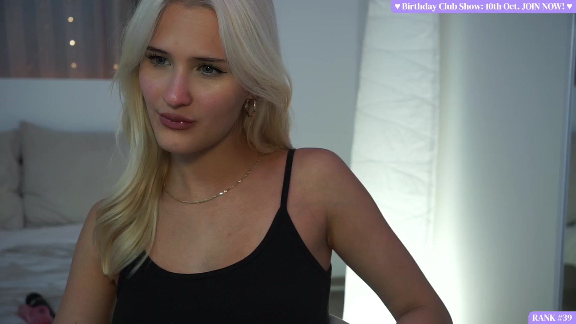 Gallery image thumbnail from ChloeCoral's myfreecams stream on, 10/06/2024, 22:58 image 14 of 20