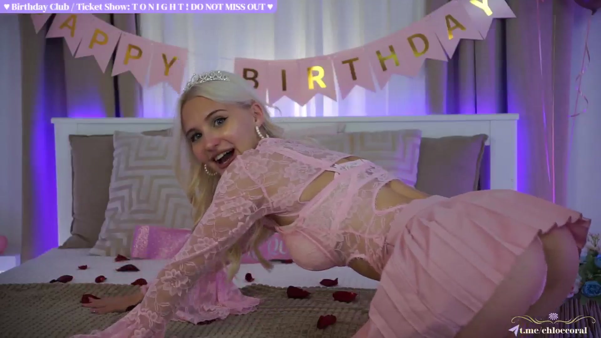 Gallery image thumbnail from ChloeCoral's myfreecams stream on, 10/11/2024, 19:37 image 3 of 20