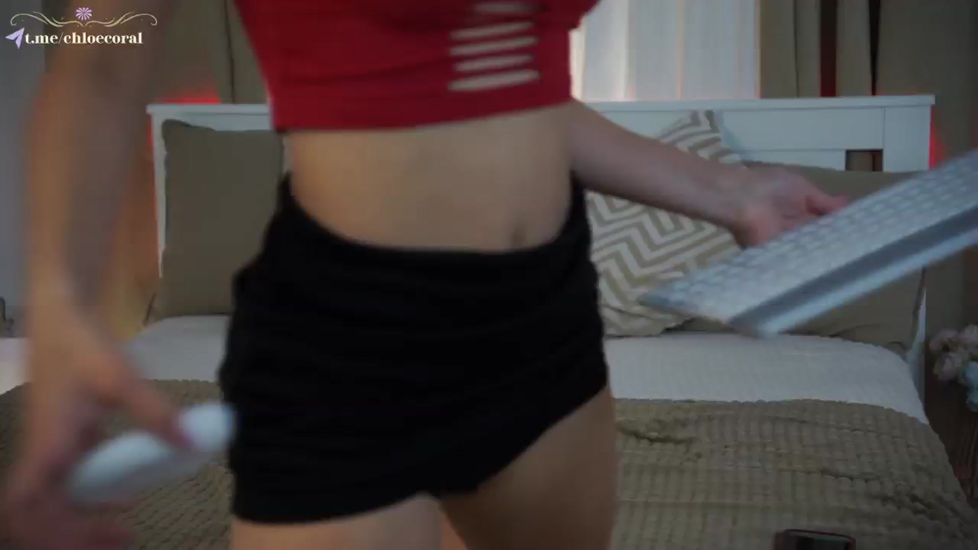 Gallery image thumbnail from ChloeCoral's myfreecams stream on, 10/15/2024, 22:21 image 17 of 20