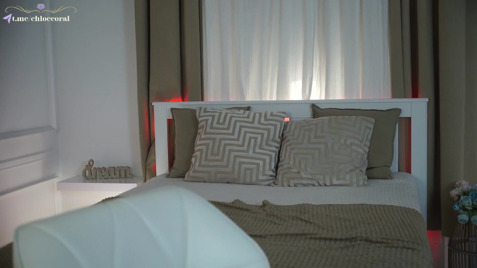 Gallery image thumbnail from ChloeCoral's myfreecams stream on, 10/24/2024, 22:01 image 3 of 20