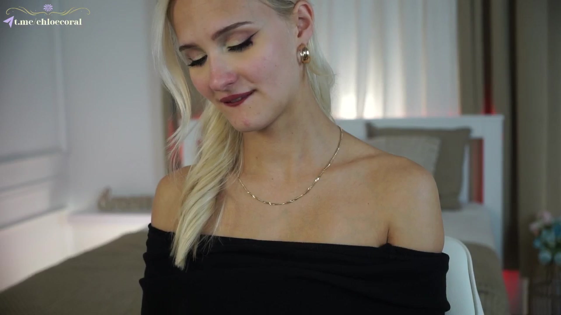 Gallery image thumbnail from ChloeCoral's myfreecams stream on, 10/24/2024, 22:01 image 16 of 20