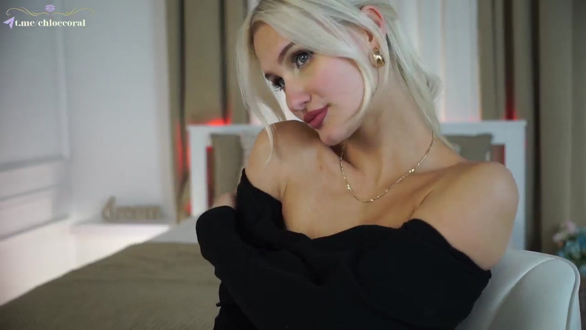 Gallery image thumbnail from ChloeCoral's myfreecams stream on, 10/24/2024, 22:01 image 7 of 20