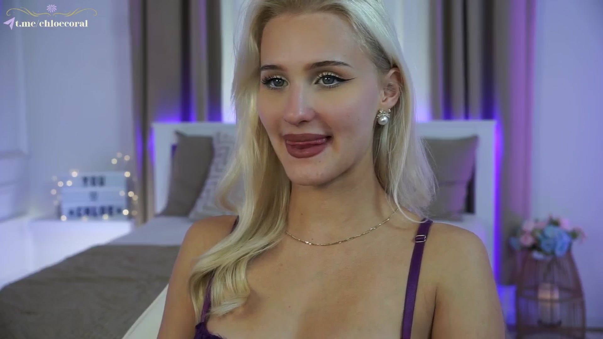 Gallery image thumbnail from ChloeCoral's myfreecams stream on, 11/03/2024, 21:38 image 19 of 20