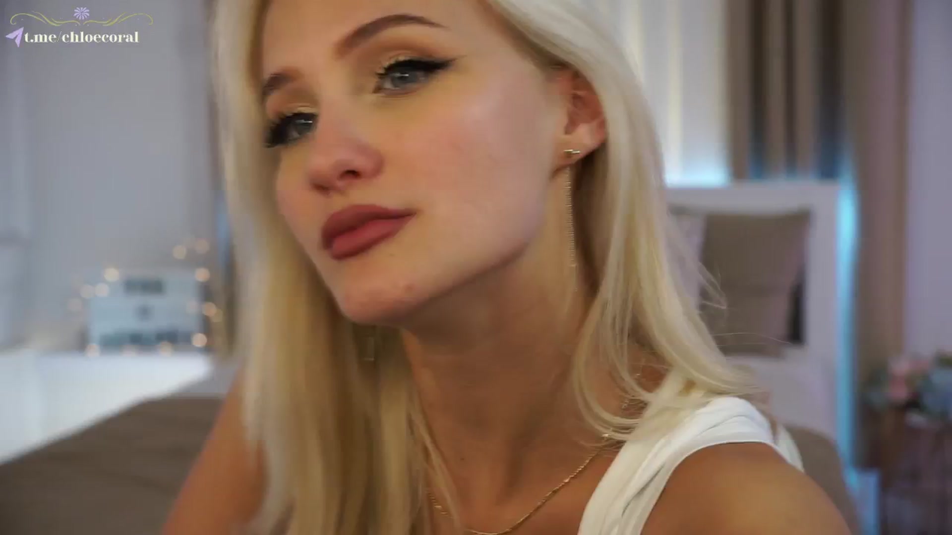Gallery image thumbnail from ChloeCoral's myfreecams stream on, 11/04/2024, 23:27 image 1 of 20