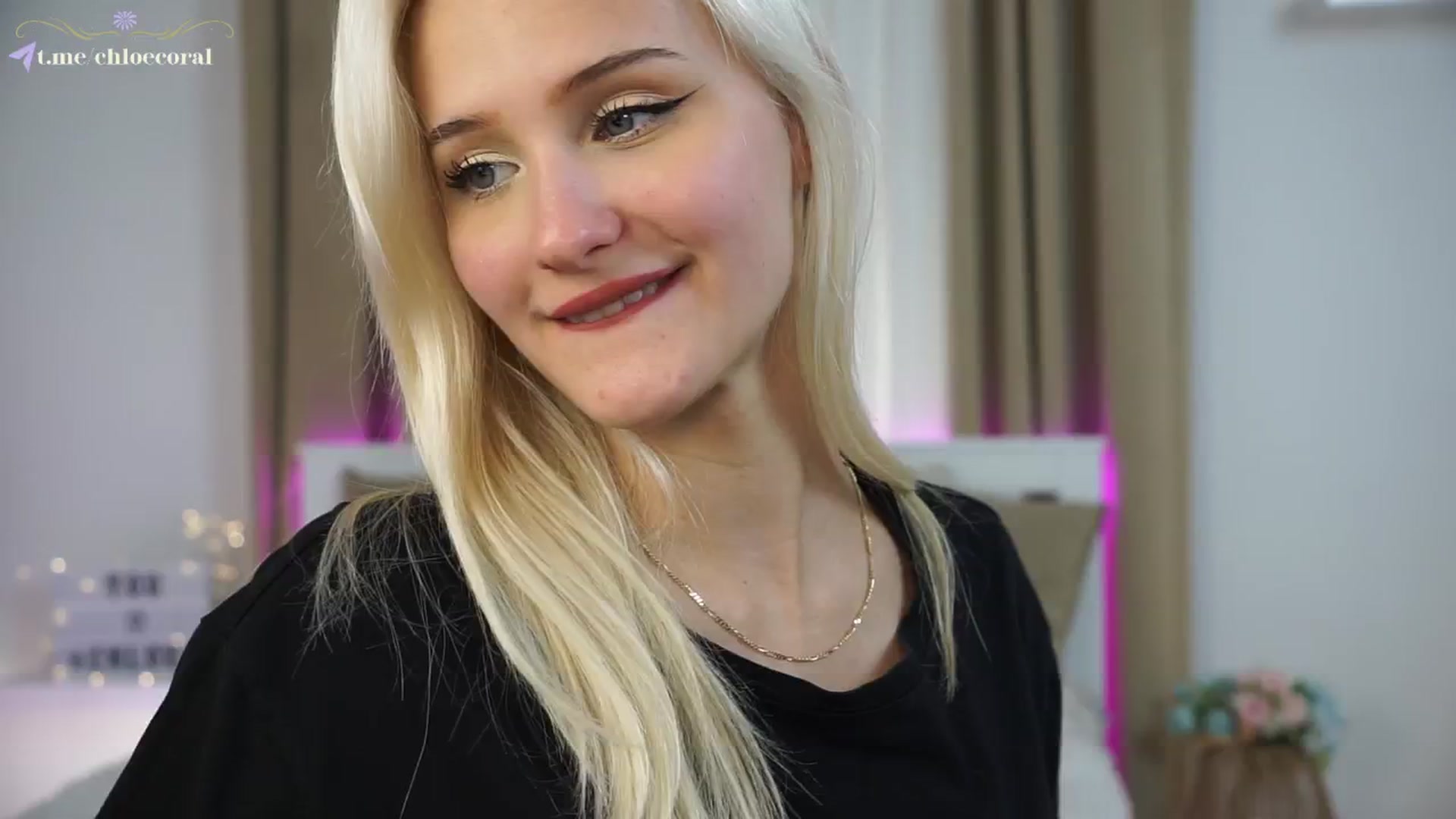 Gallery image thumbnail from ChloeCoral's myfreecams stream on, 11/07/2024, 21:50 image 11 of 20