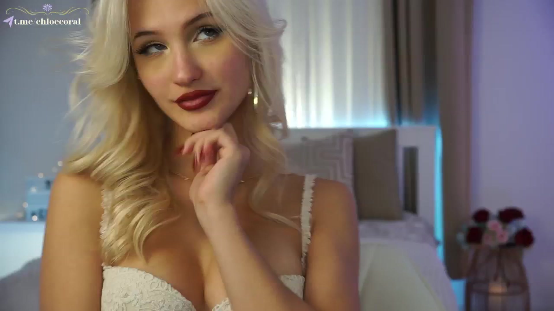 Gallery image thumbnail from ChloeCoral's myfreecams stream on, 11/09/2024, 23:55 image 9 of 20