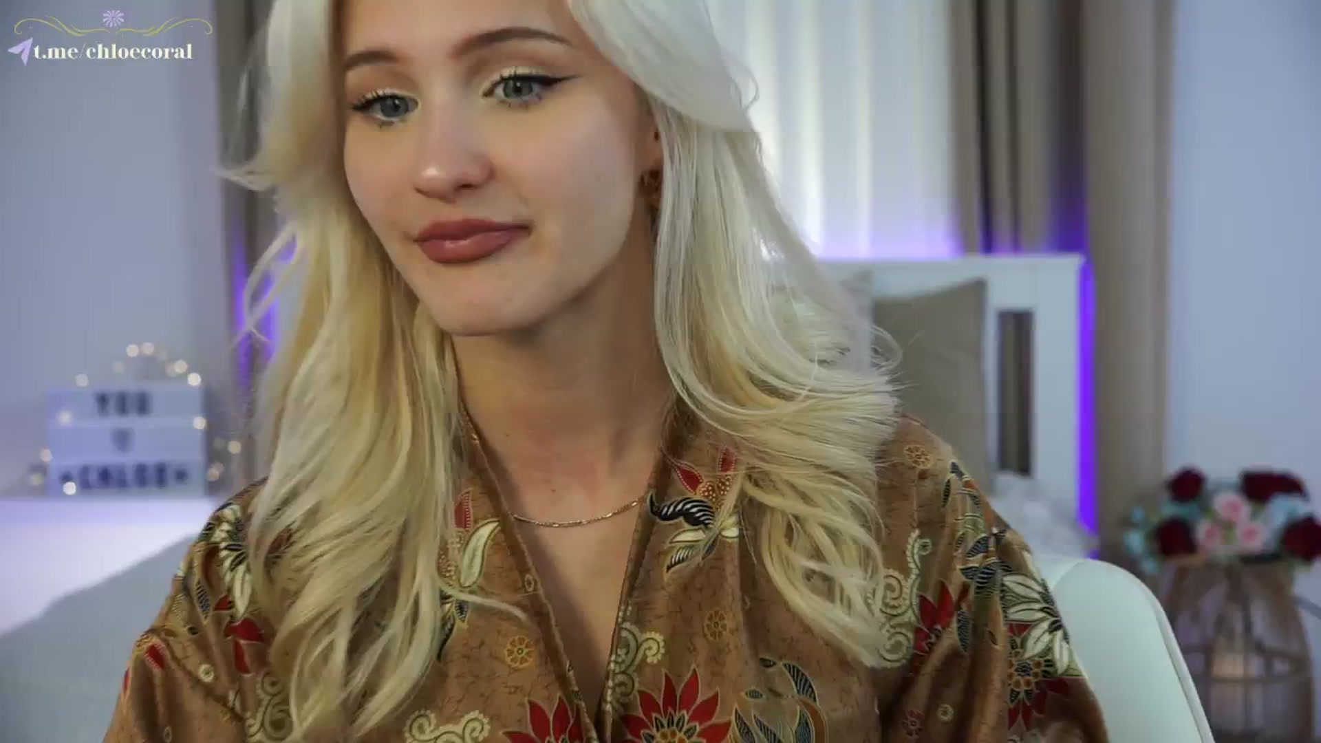 Gallery image thumbnail from ChloeCoral's myfreecams stream on, 11/10/2024, 13:06 image 6 of 20