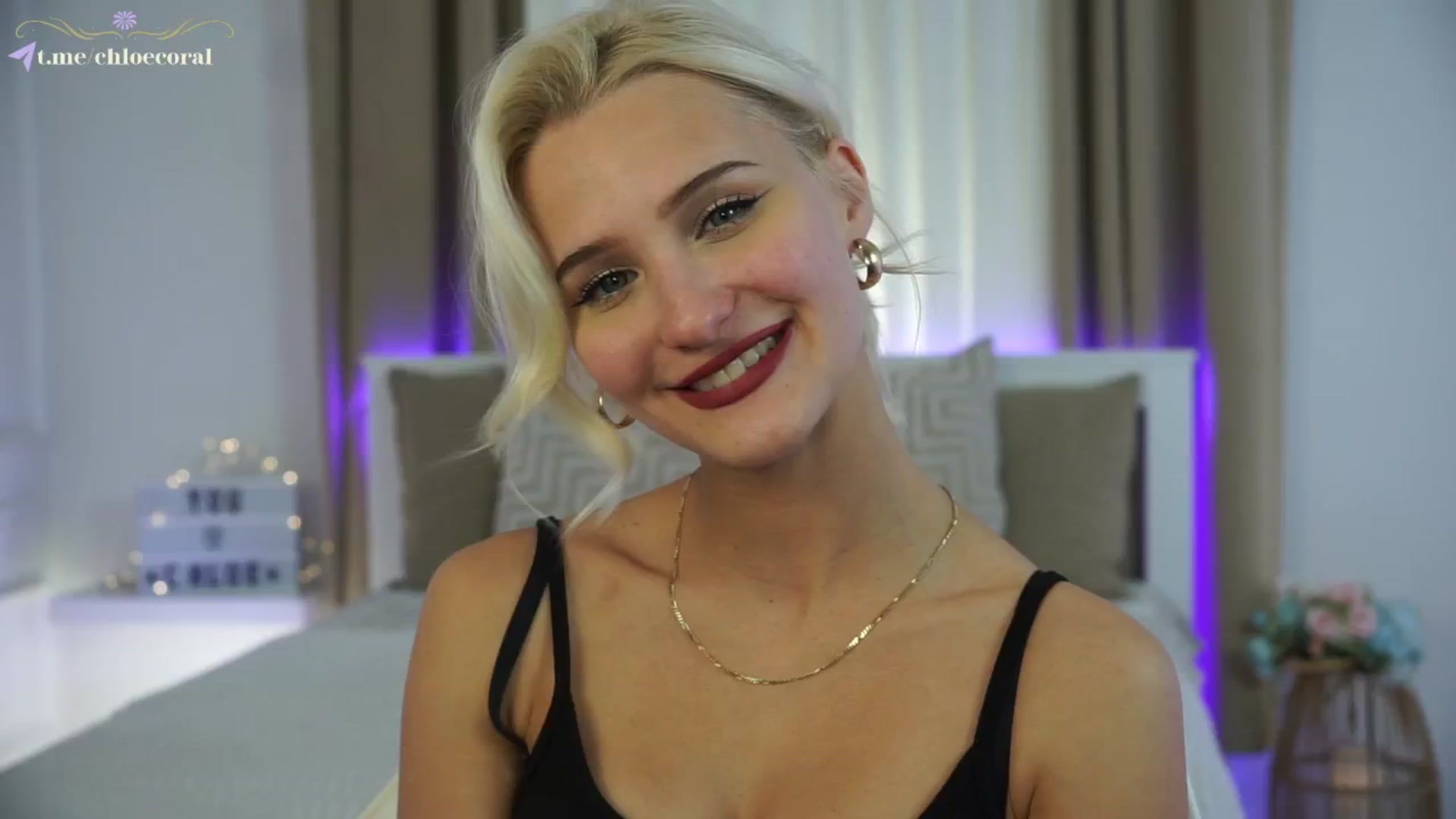 Gallery image thumbnail from ChloeCoral's myfreecams stream on, 11/13/2024, 01:17 image 18 of 20