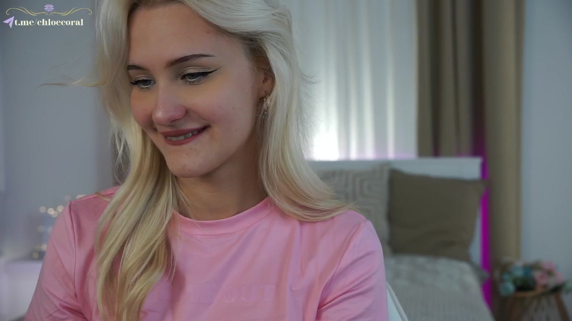 Gallery image thumbnail from ChloeCoral's myfreecams stream on, 11/17/2024, 14:36 image 8 of 20