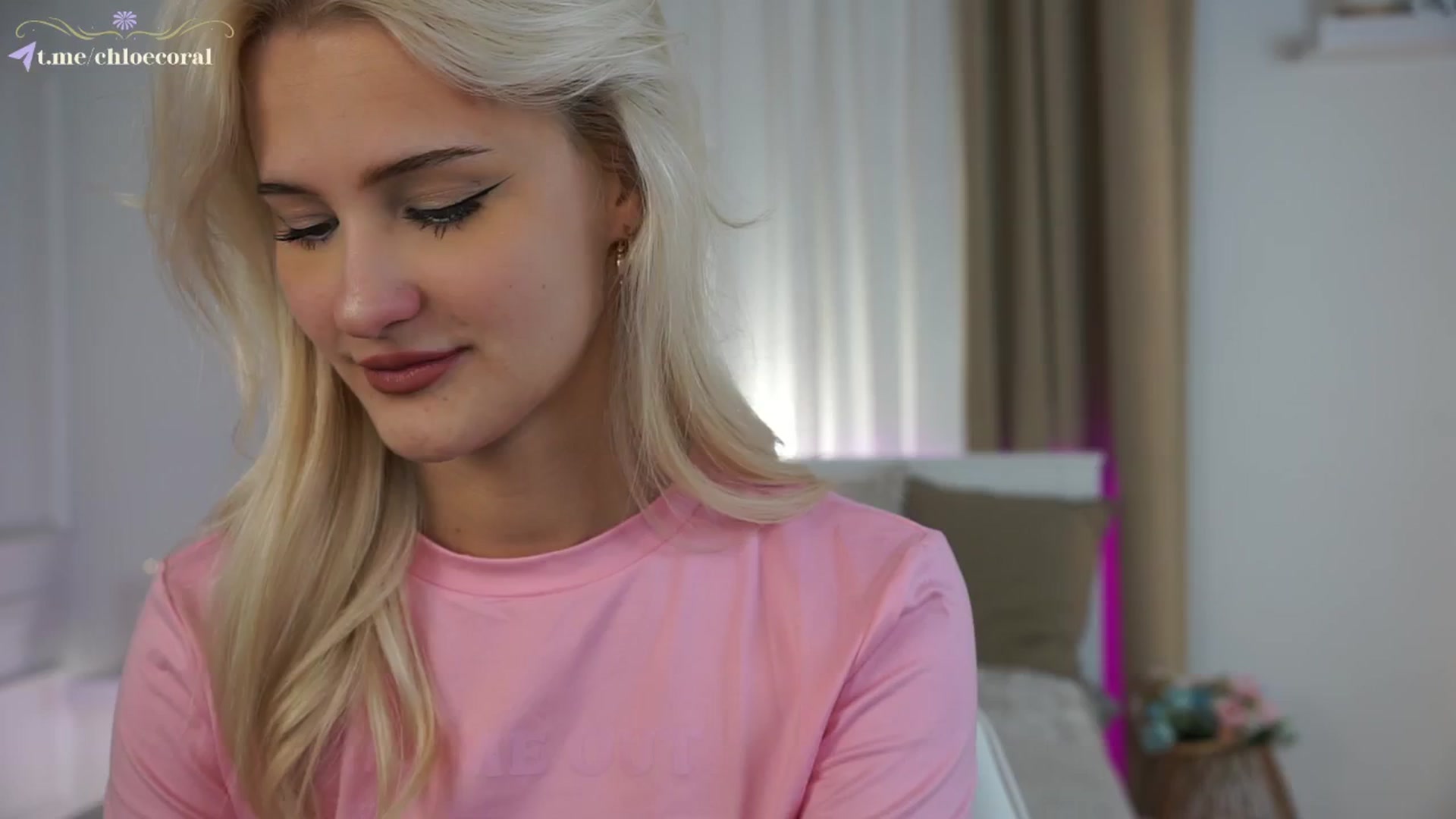 Gallery image thumbnail from ChloeCoral's myfreecams stream on, 11/17/2024, 14:36 image 2 of 20