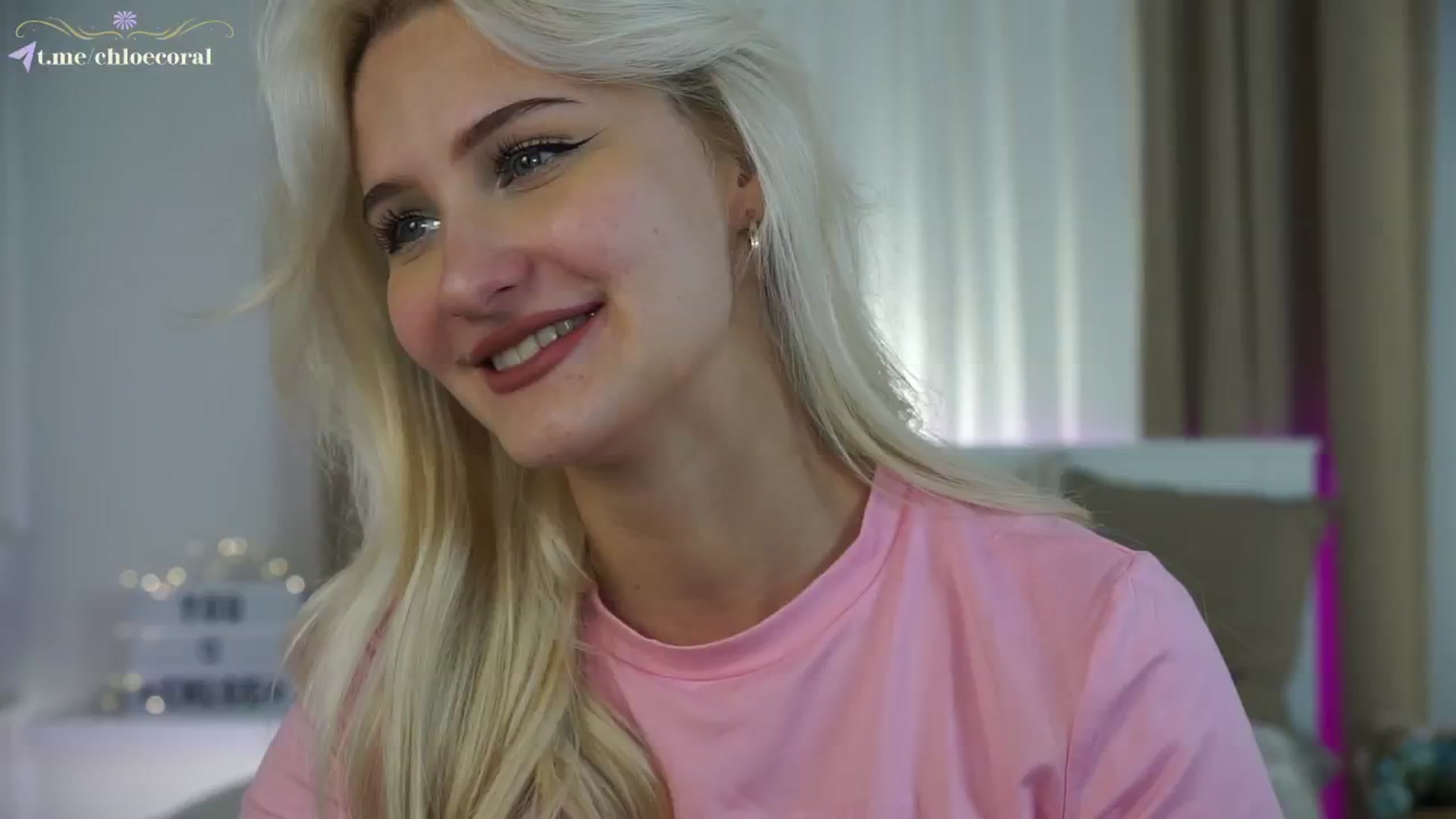Gallery image thumbnail from ChloeCoral's myfreecams stream on, 11/17/2024, 14:36 image 5 of 20