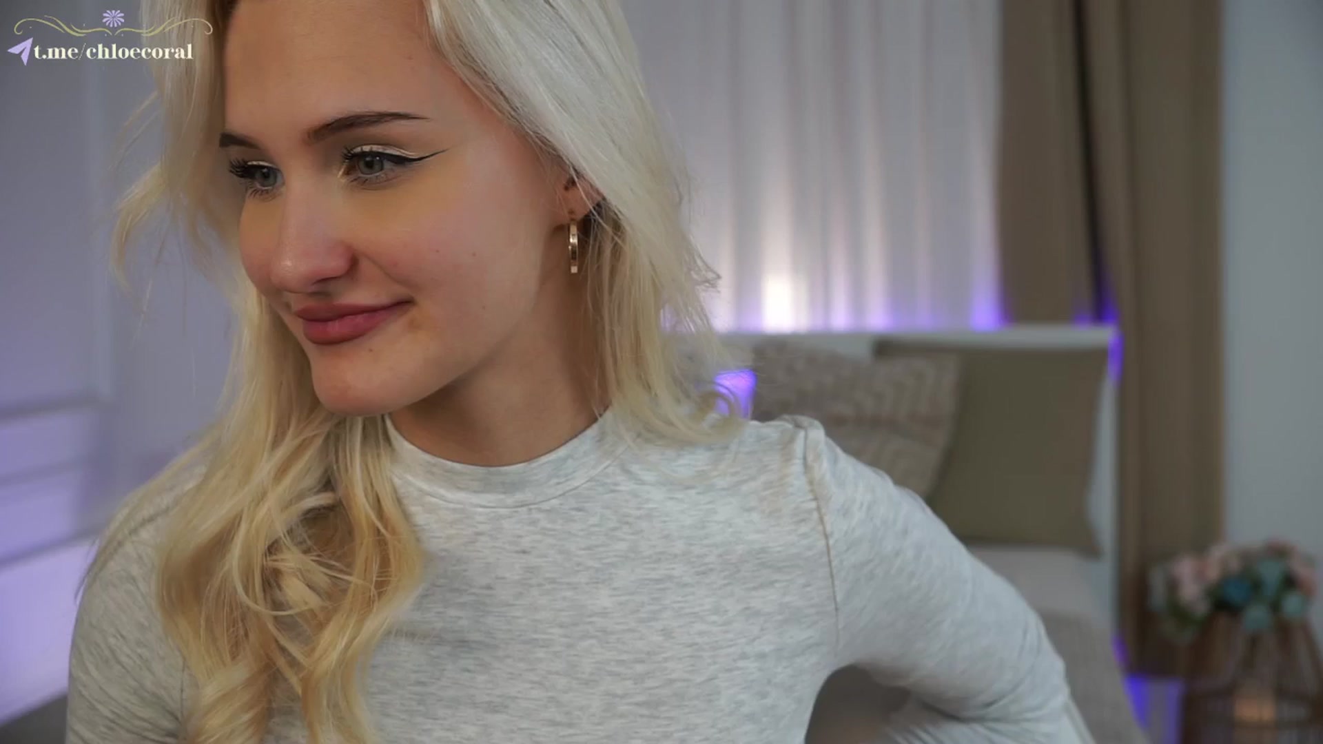 Gallery image thumbnail from ChloeCoral's myfreecams stream on, 11/20/2024, 24:02 image 12 of 20