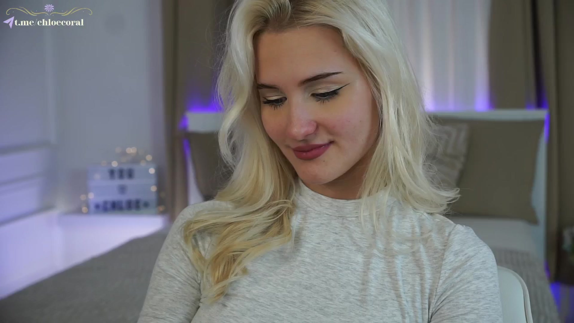 Gallery image thumbnail from ChloeCoral's myfreecams stream on, 11/20/2024, 24:38 image 15 of 20