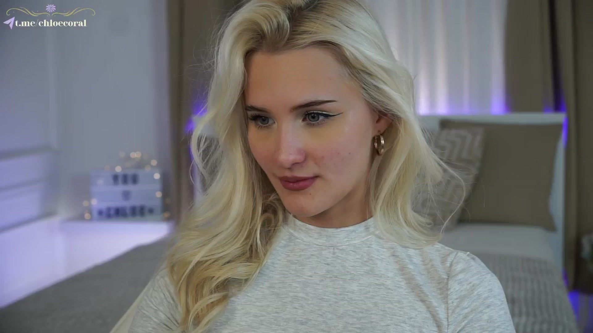 Gallery image thumbnail from ChloeCoral's myfreecams stream on, 11/20/2024, 24:38 image 11 of 20