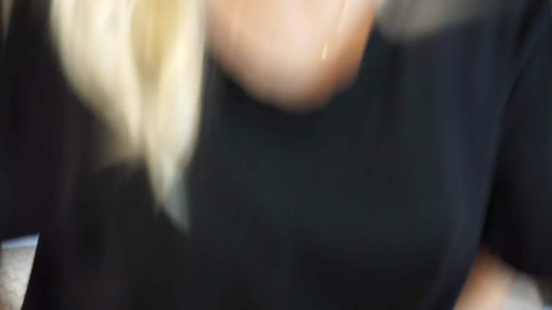 Gallery image thumbnail from ChloeCoral's myfreecams stream on, 11/21/2024, 23:35 image 17 of 20