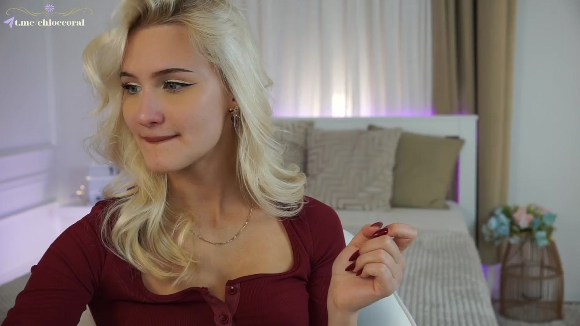 Gallery image thumbnail from ChloeCoral's myfreecams stream on, 11/22/2024, 20:38 image 1 of 20