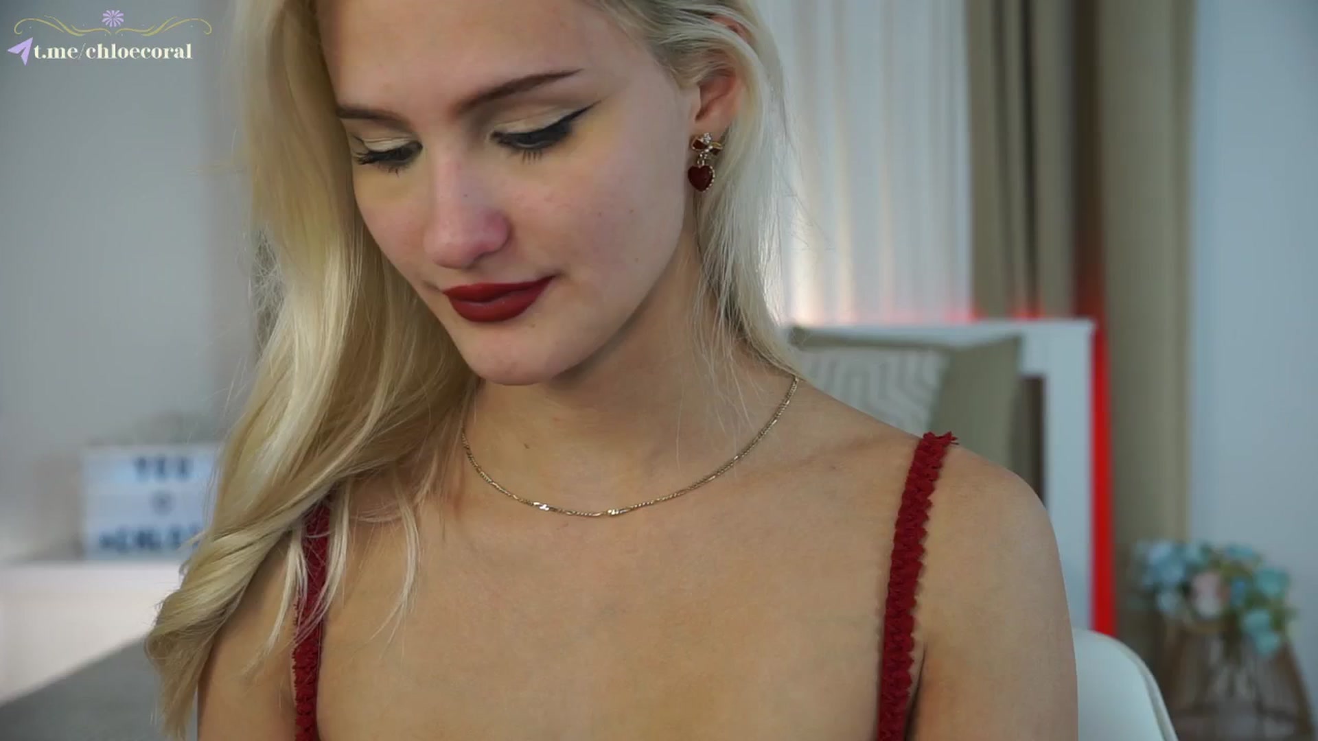 Gallery image thumbnail from ChloeCoral's myfreecams stream on, 11/24/2024, 20:40 image 7 of 20