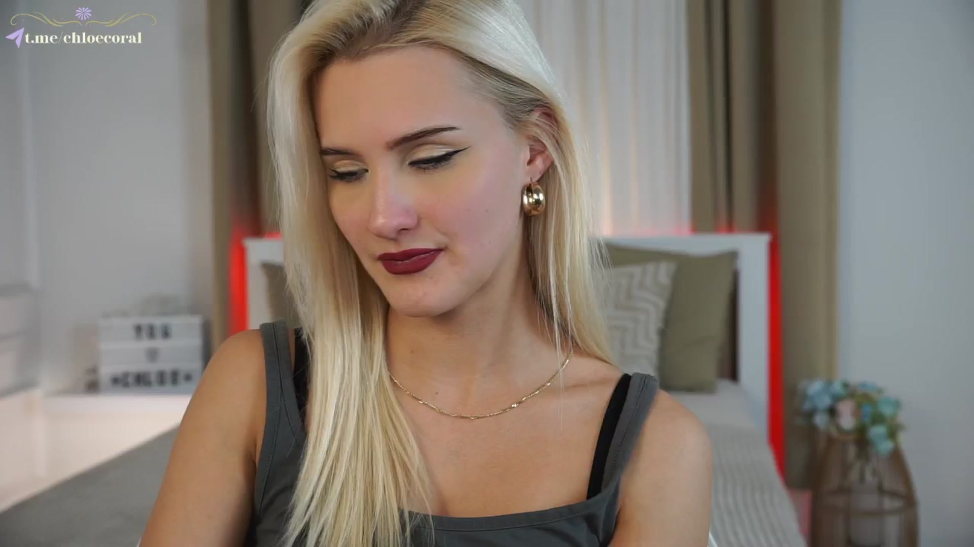 Gallery image thumbnail from ChloeCoral's myfreecams stream on, 11/25/2024, 22:51 image 12 of 20