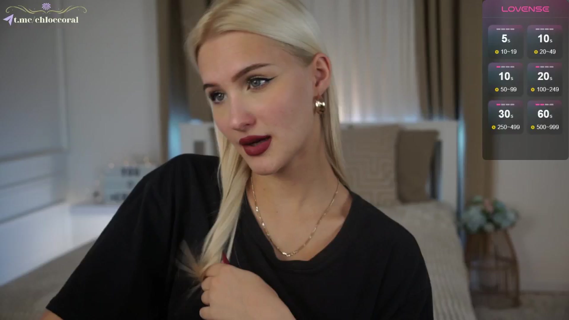 Gallery image thumbnail from ChloeCoral's myfreecams stream on, 11/28/2024, 21:20 image 2 of 20