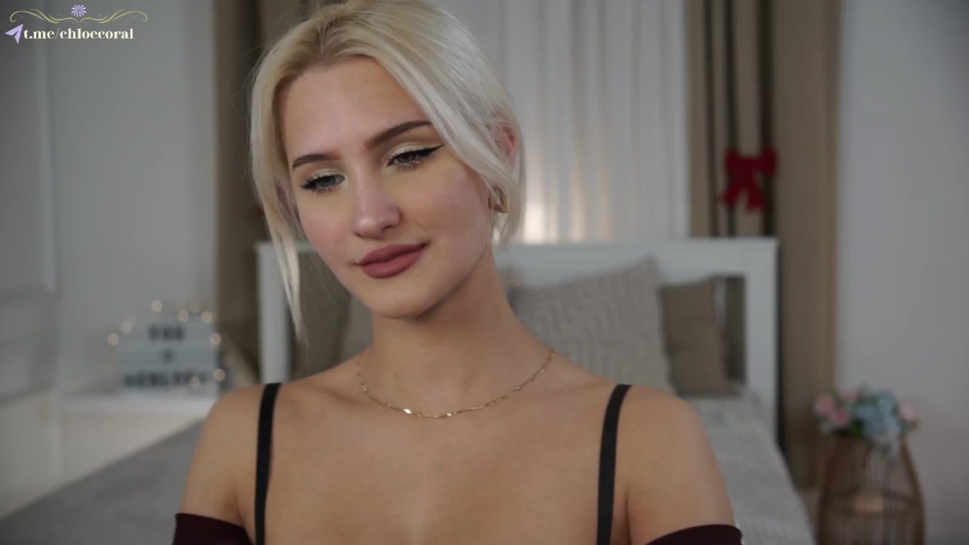 Gallery image thumbnail from ChloeCoral's myfreecams stream on, 12/05/2024, 21:32 image 8 of 20