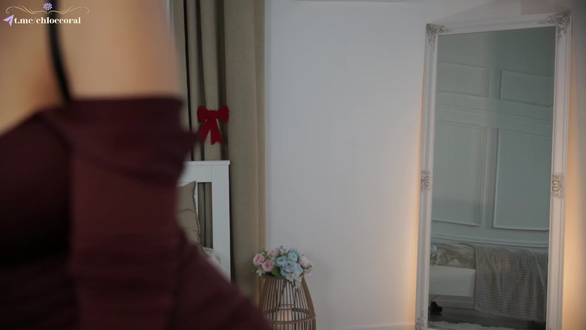 Gallery image thumbnail from ChloeCoral's myfreecams stream on, 12/05/2024, 21:32 image 9 of 20