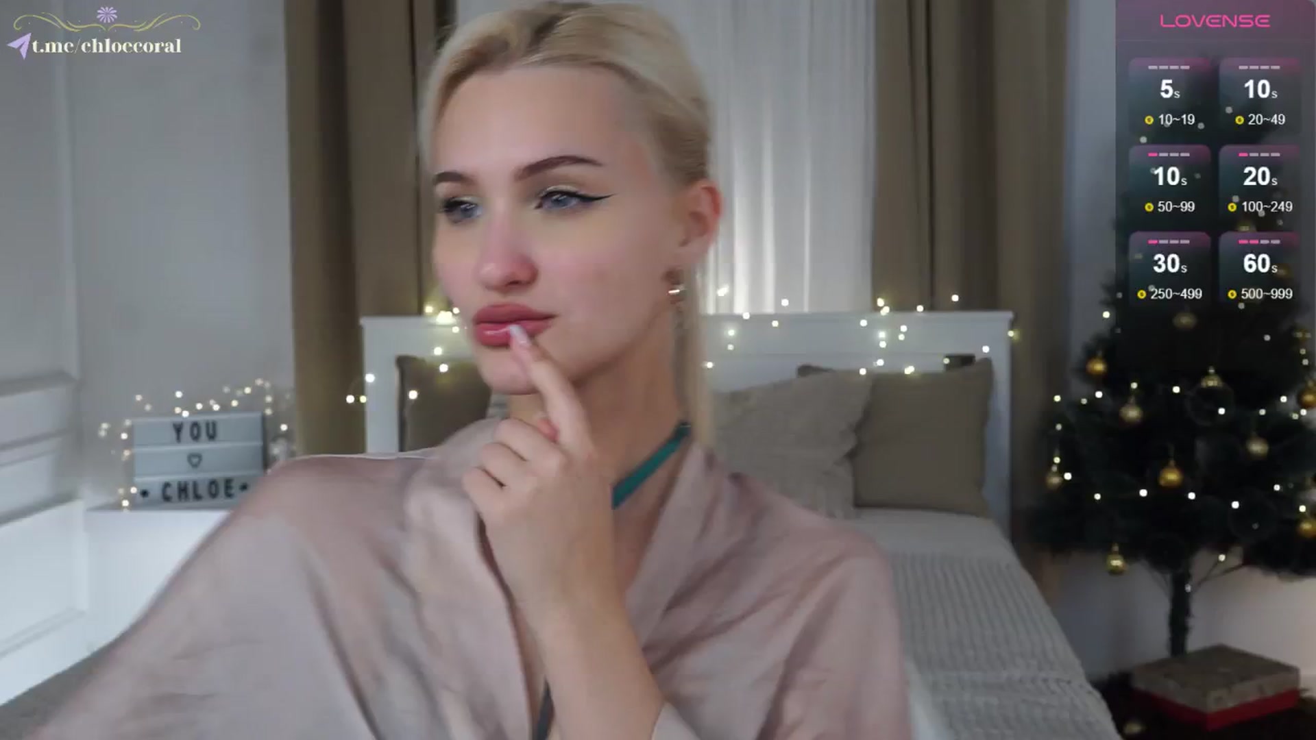 Gallery image thumbnail from ChloeCoral's myfreecams stream on, 12/09/2024, 23:35 image 3 of 20