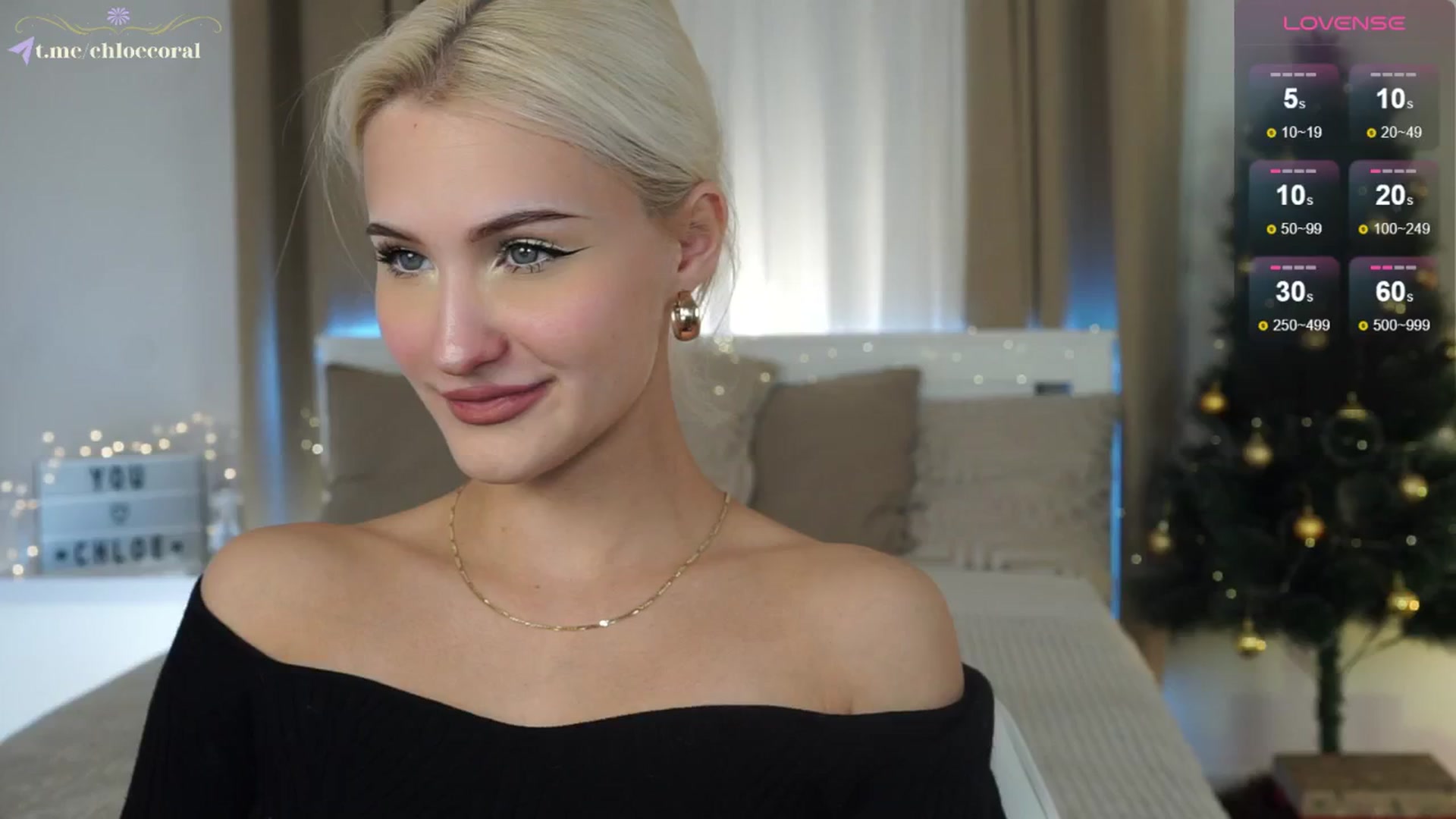 Gallery image thumbnail from ChloeCoral's myfreecams stream on, 12/12/2024, 19:20 image 16 of 20